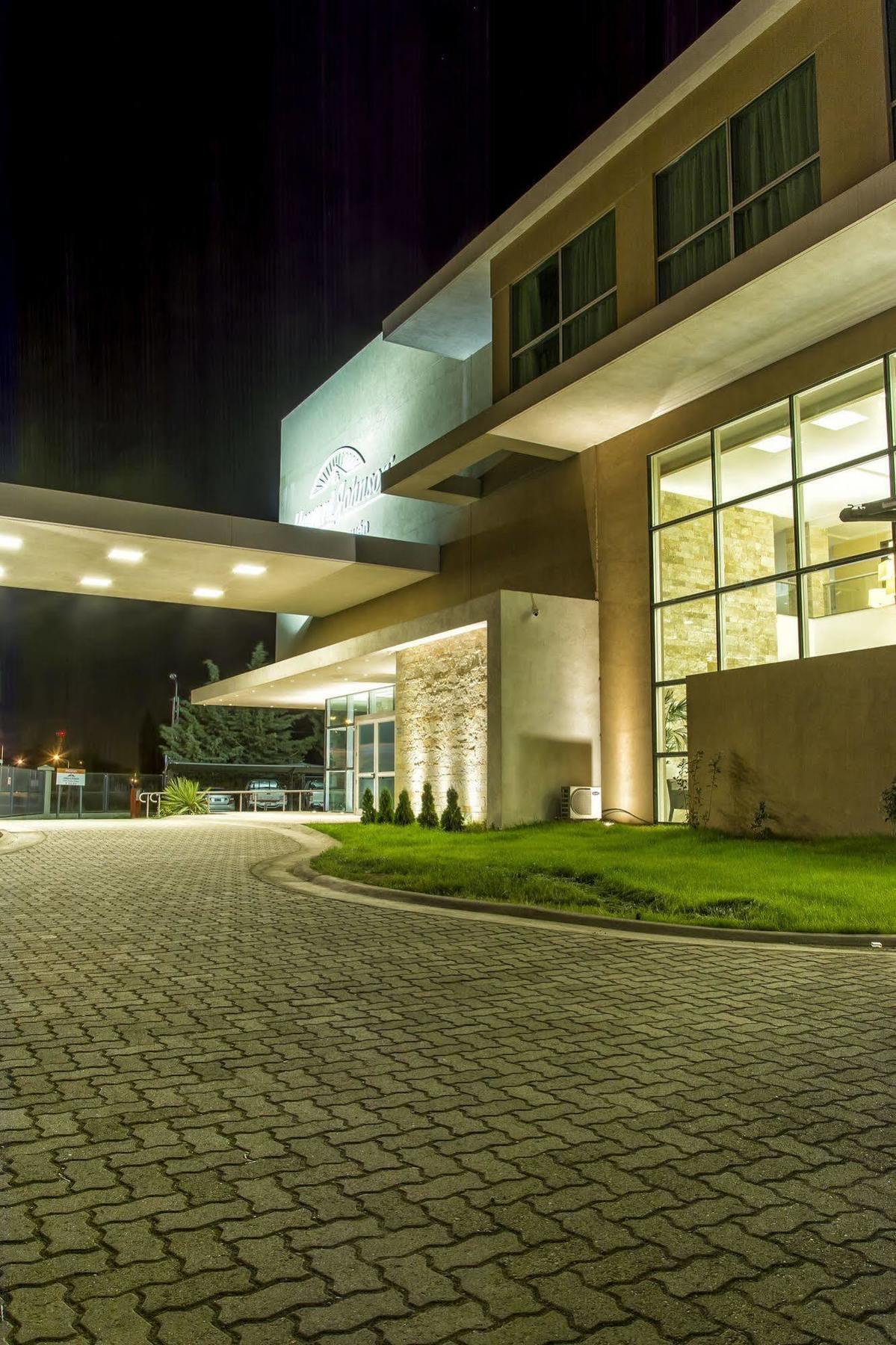 Howard Johnson Neuquén Extérieur photo